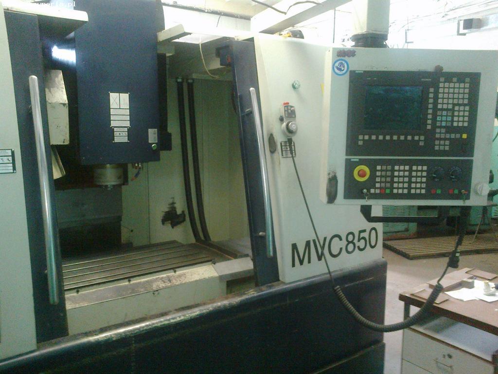 Centrum frezarskie CNC SPINNER MVC 850